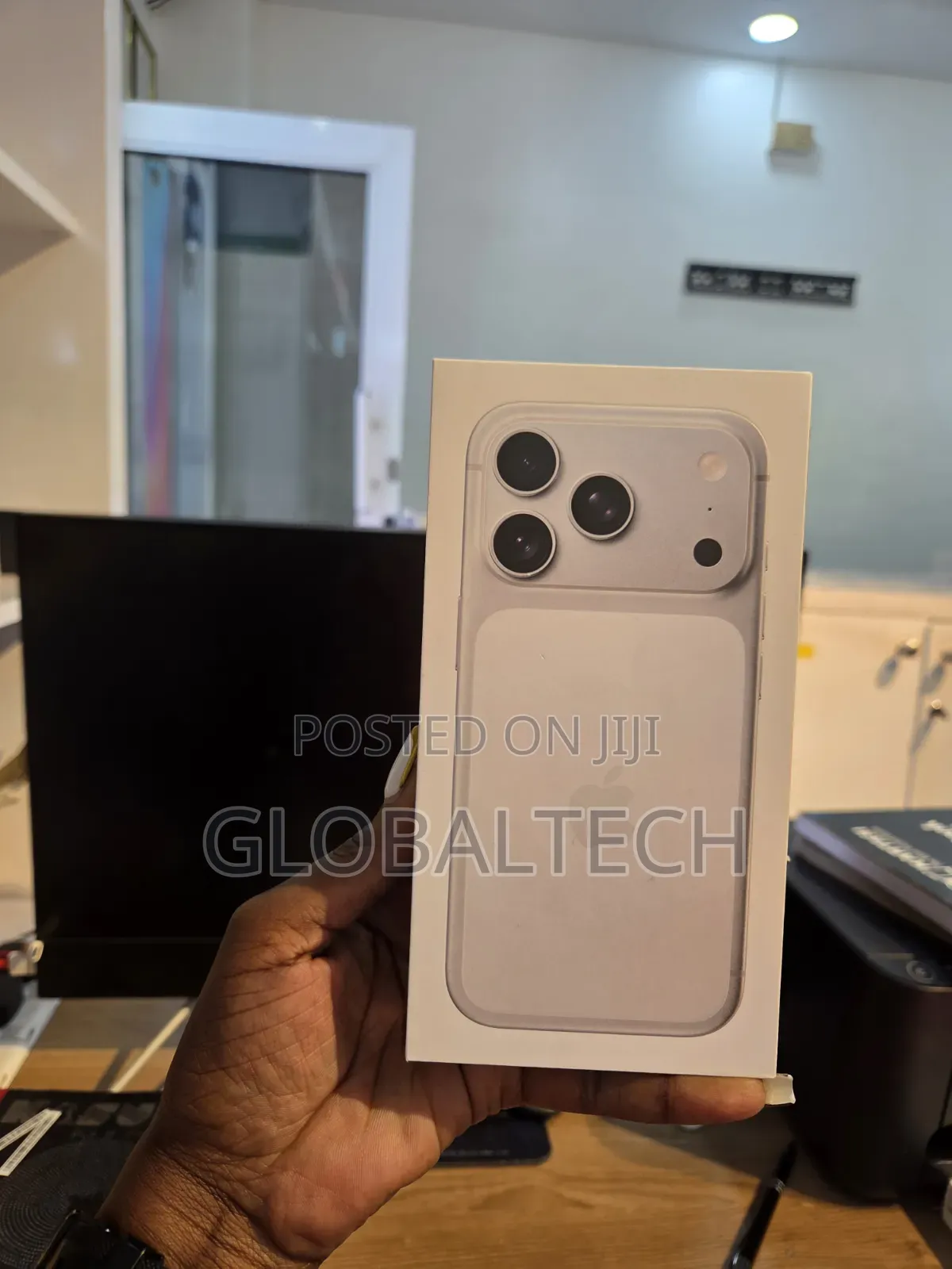 New Apple iPhone 17 Pro 256 GB Silver
