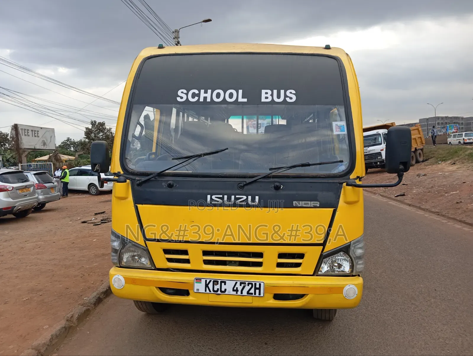 Isuzu NQR 2015 Yellow
