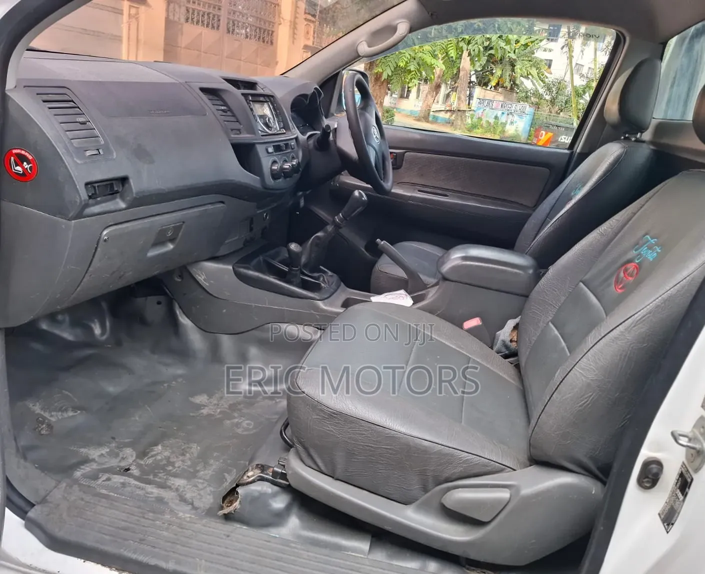Toyota Hilux 2012 White