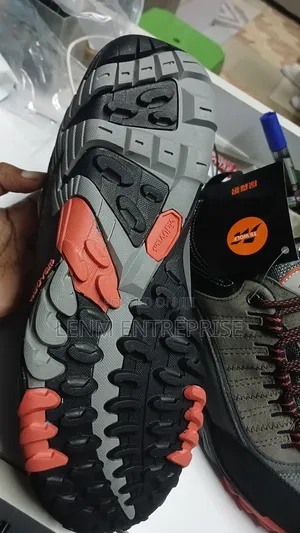 Outdoor Shoes