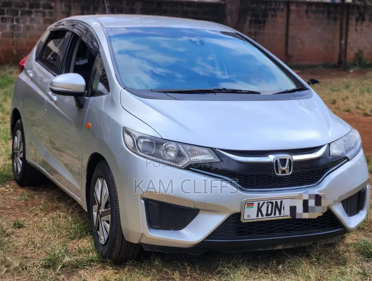 Honda Fit 2016 Silver
