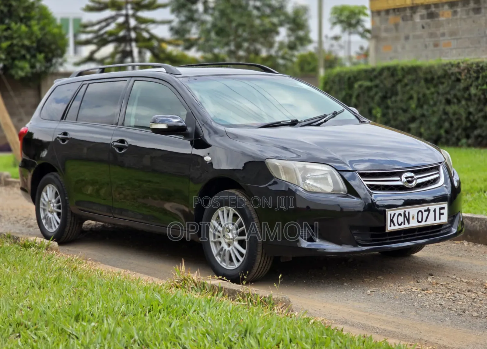 Toyota Corolla Fielder 2010 Black