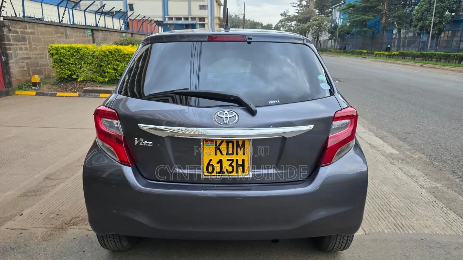 Toyota Vitz 2016 Gray