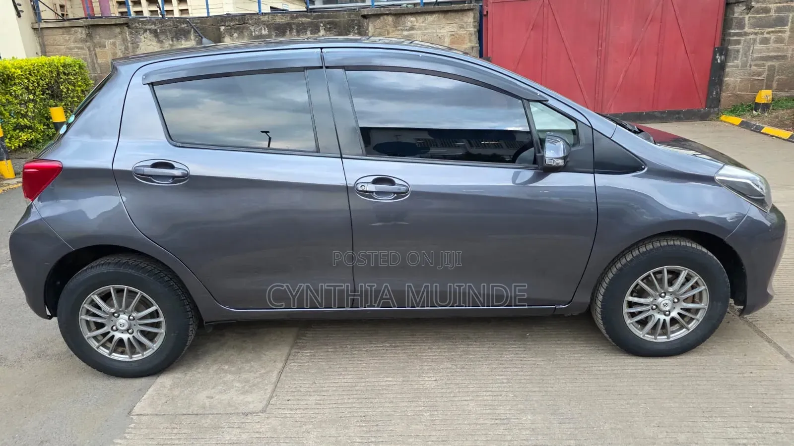 Toyota Vitz 2016 Gray