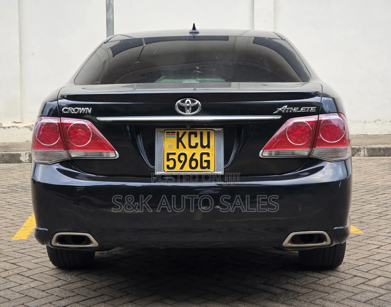 Toyota Crown 2012 Black
