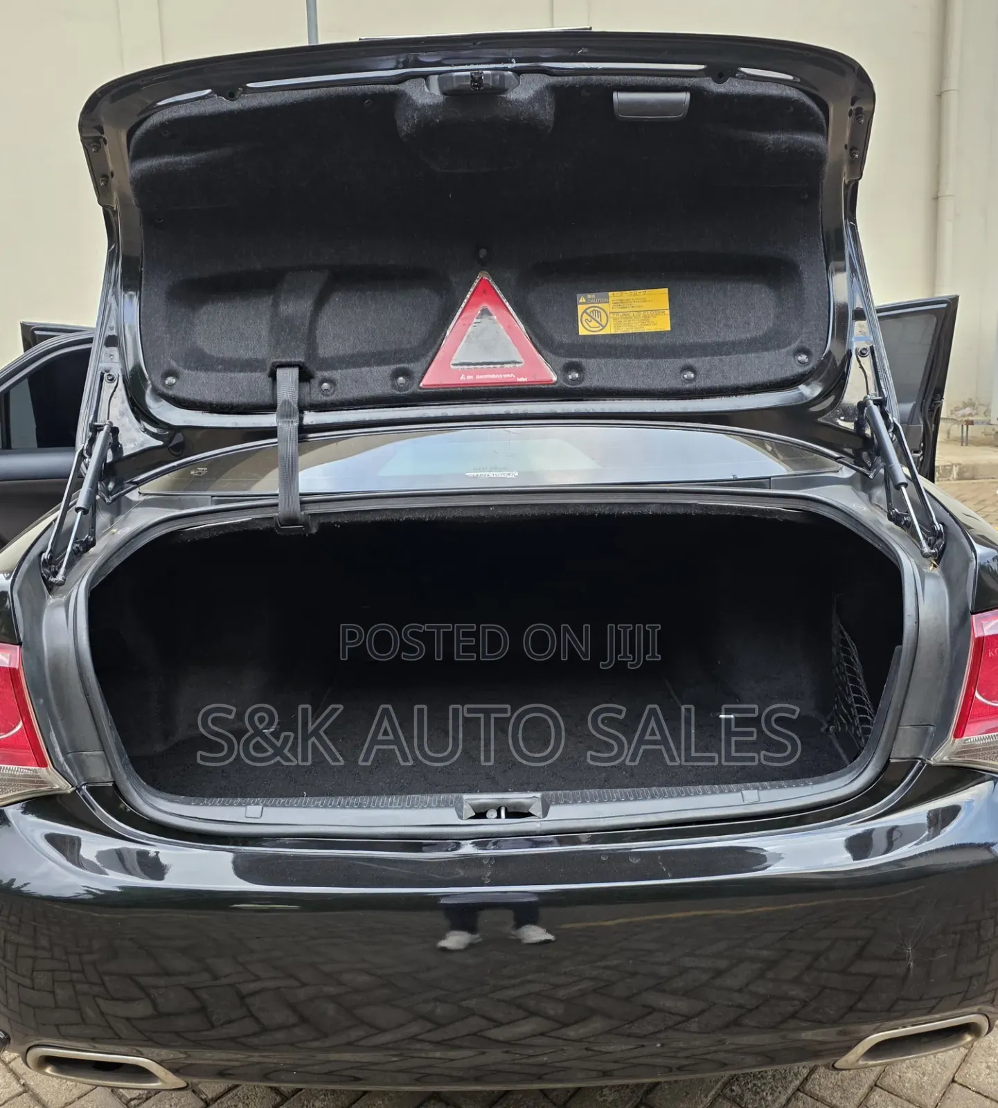 Toyota Crown 2012 Black