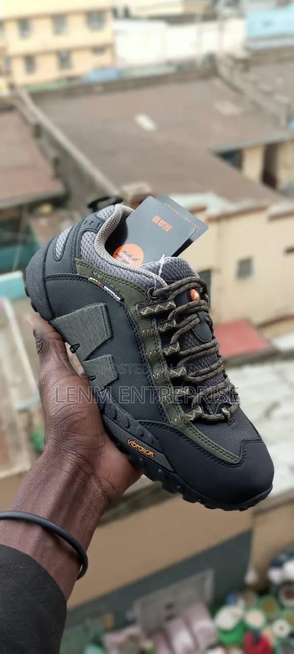 Outdoor Shoes - thumbnail 3