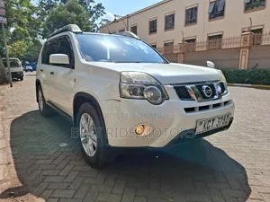 Nissan X-Trail 2.0 Petrol XE 2012 White