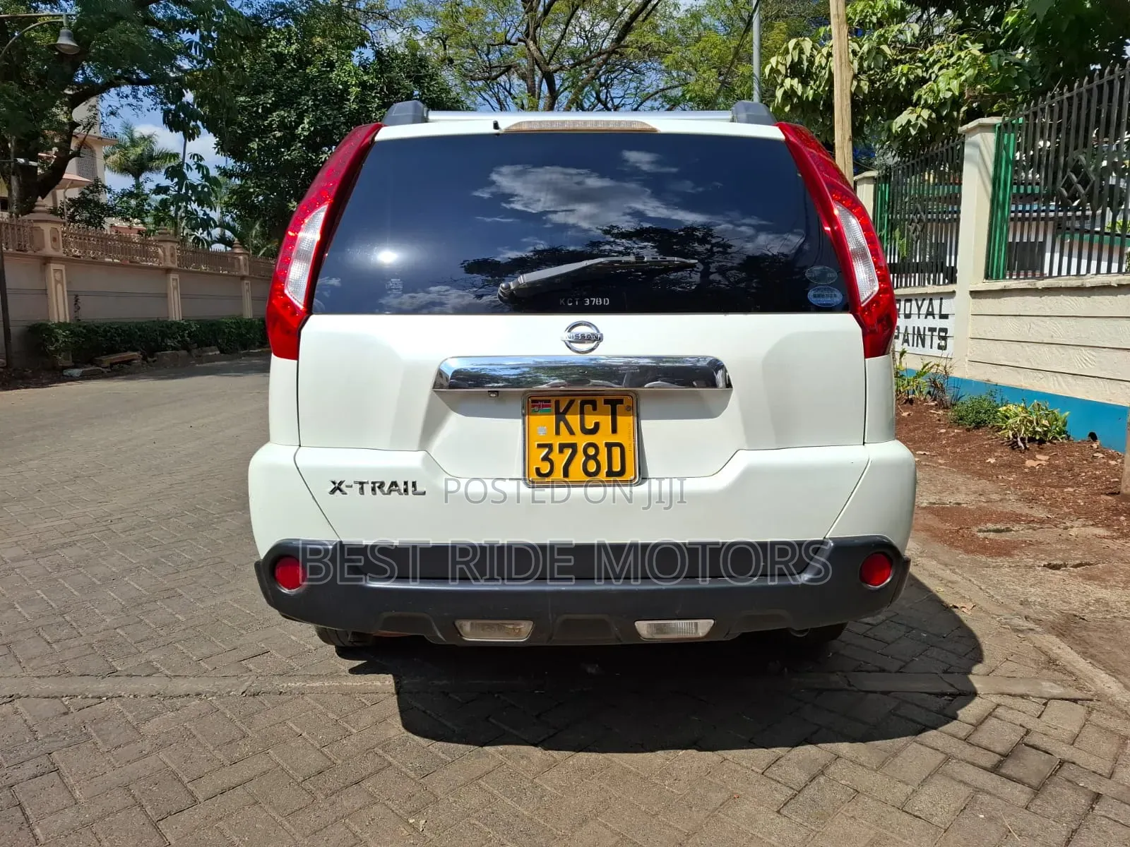 Nissan X-Trail 2.0 Petrol XE 2012 White