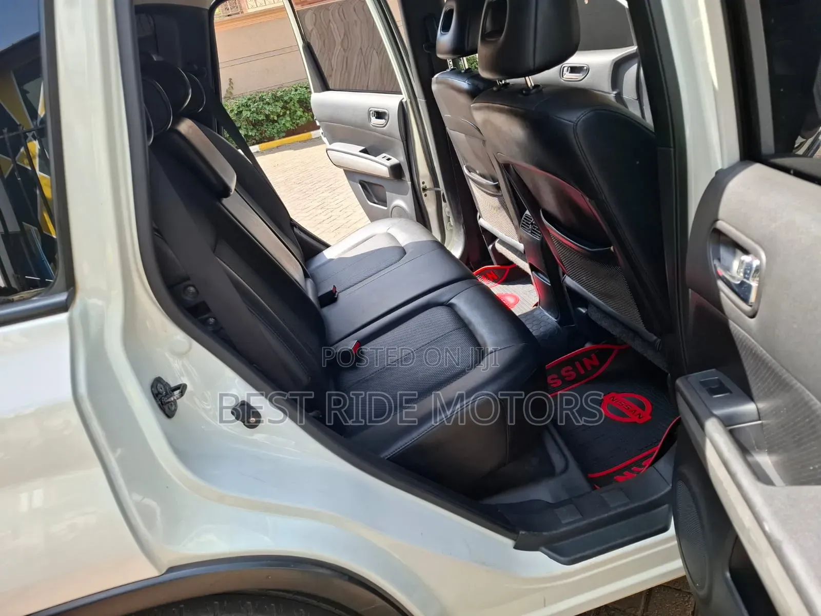 Nissan X-Trail 2.0 Petrol XE 2012 White