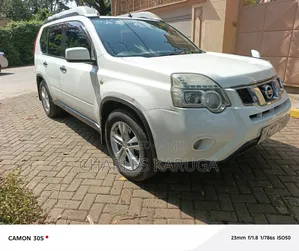 Nissan X-Trail 2011 White