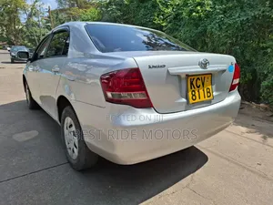Toyota Axio 1.5 X 2WD 2012 Silver