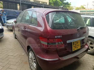 Mercedes-Benz B-Class 2008 Maroon