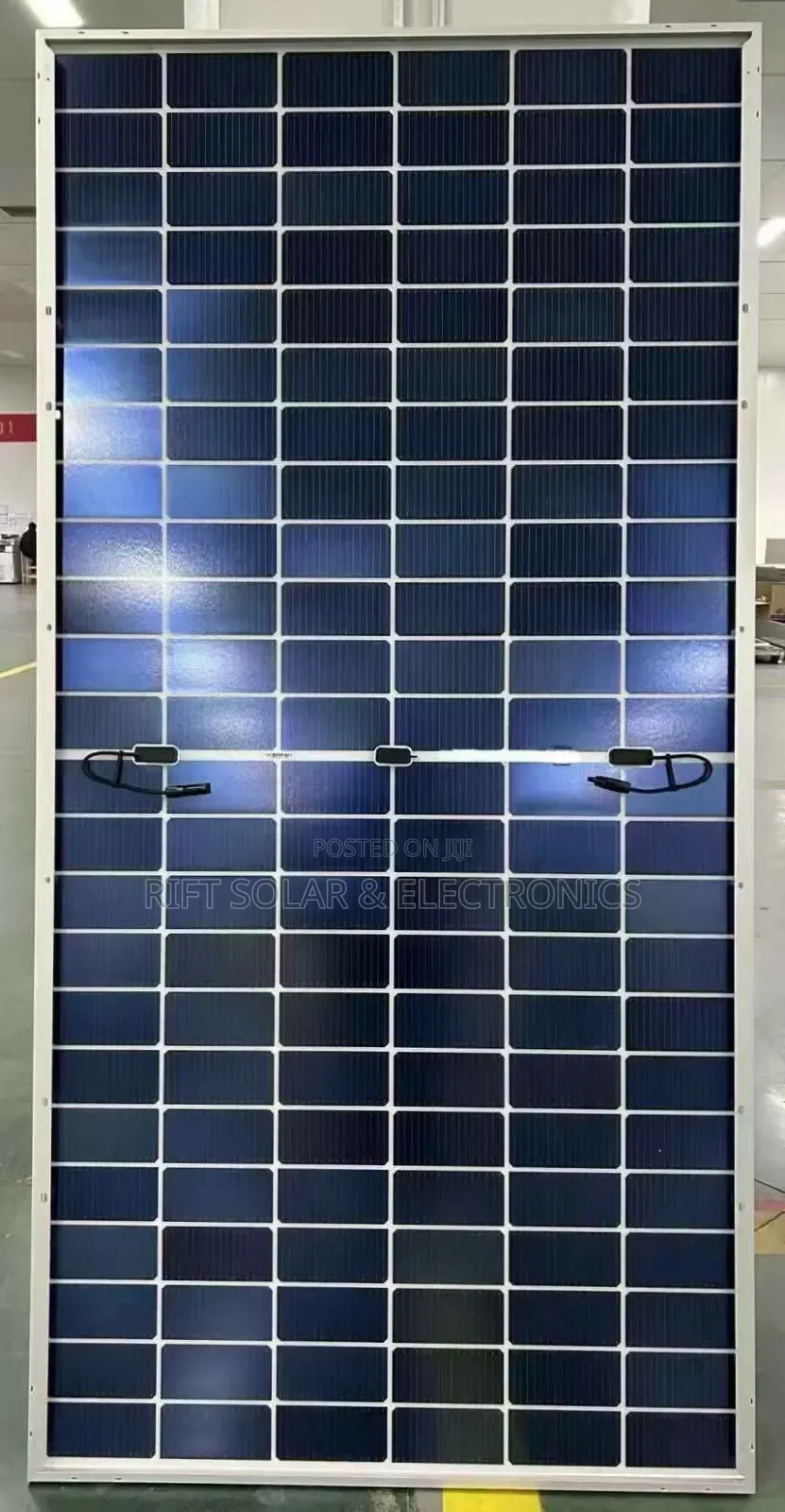 615 Watts Monocrystalline Bifacial High Volt Solar Half Cell Grade A