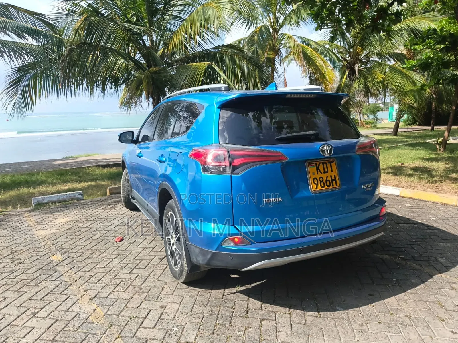 Toyota RAV4 2015 Blue