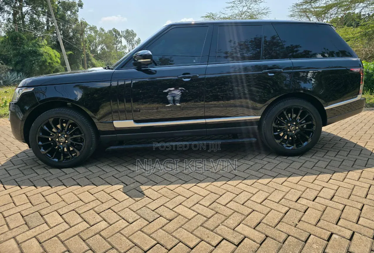 Land Rover Range Rover Vogue 2014 Matt Black