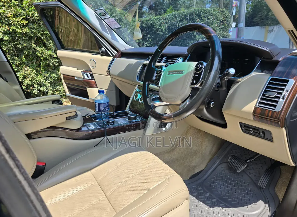 Land Rover Range Rover Vogue 2014 Matt Black