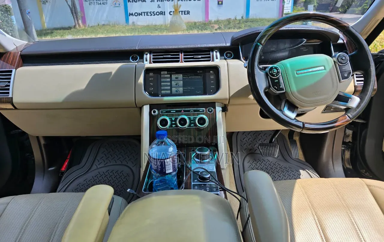 Land Rover Range Rover Vogue 2014 Matt Black