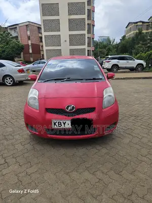 Toyota Vitz 2007 Red