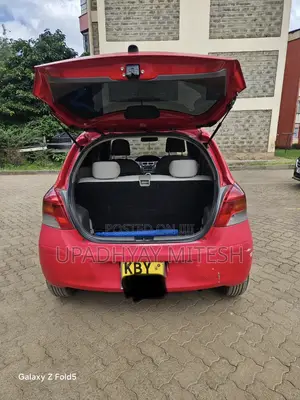 Toyota Vitz 2007 Red