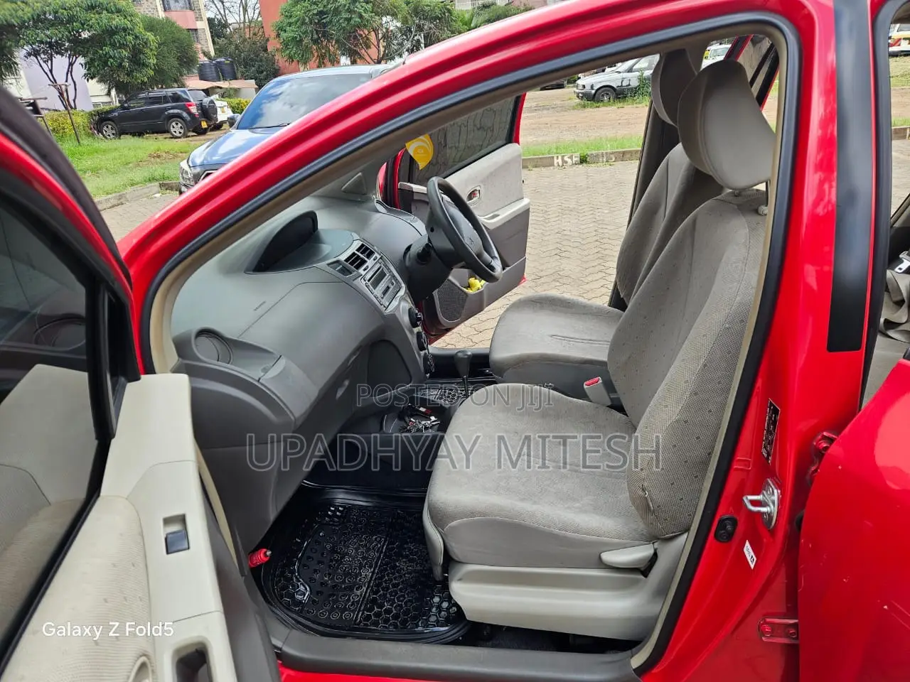 Toyota Vitz 2007 Red