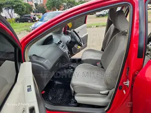 Toyota Vitz 2007 Red