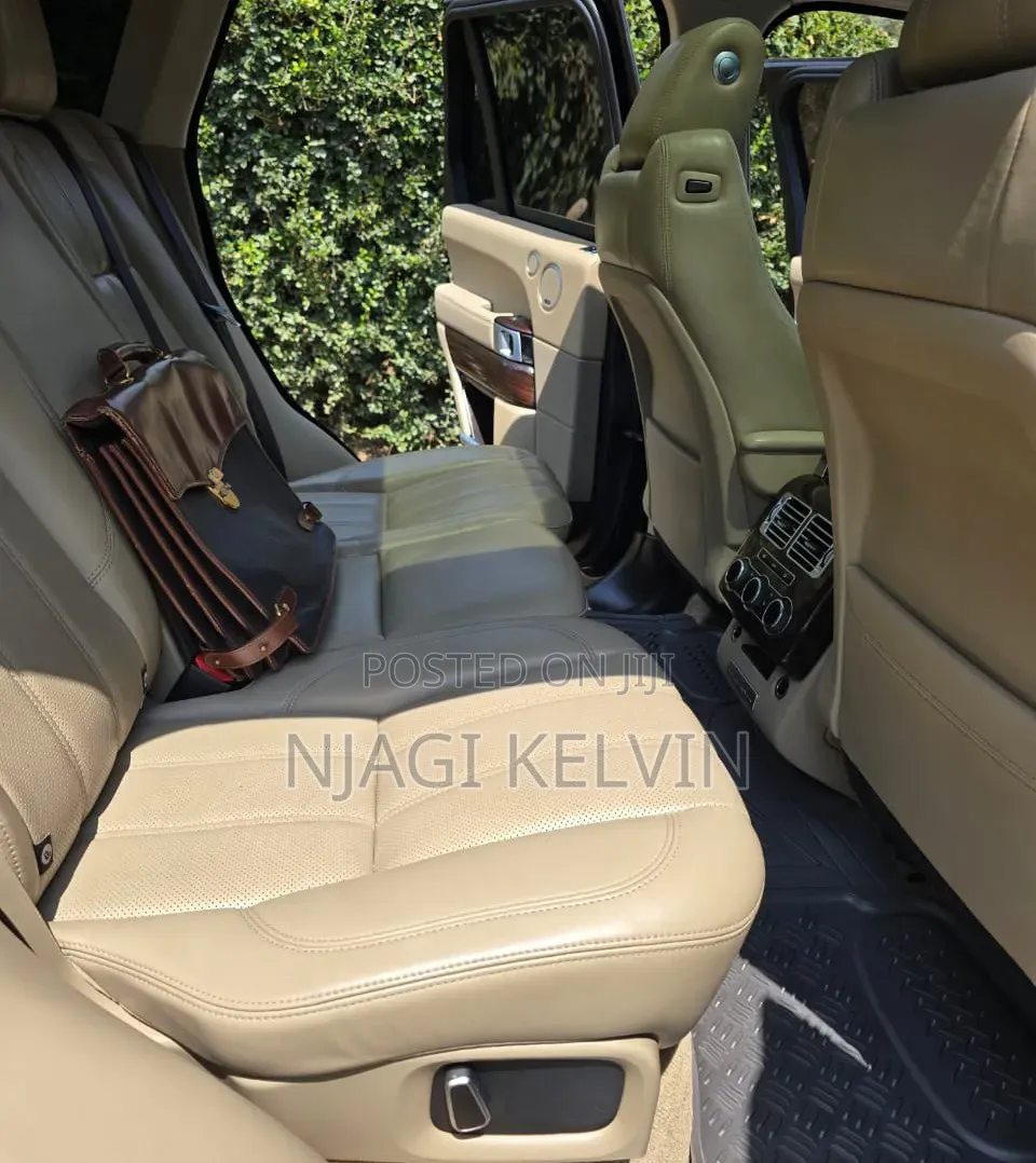 Land Rover Range Rover Vogue 2014 Matt Black