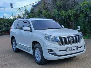 Toyota Land Cruiser Prado 2016 White