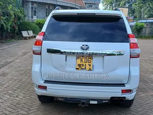 Toyota Land Cruiser Prado 2016 White