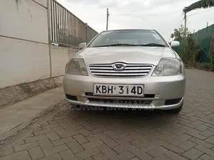 Toyota Corolla 2004 Silver