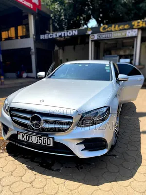 Mercedes-Benz E200 2017 Silver