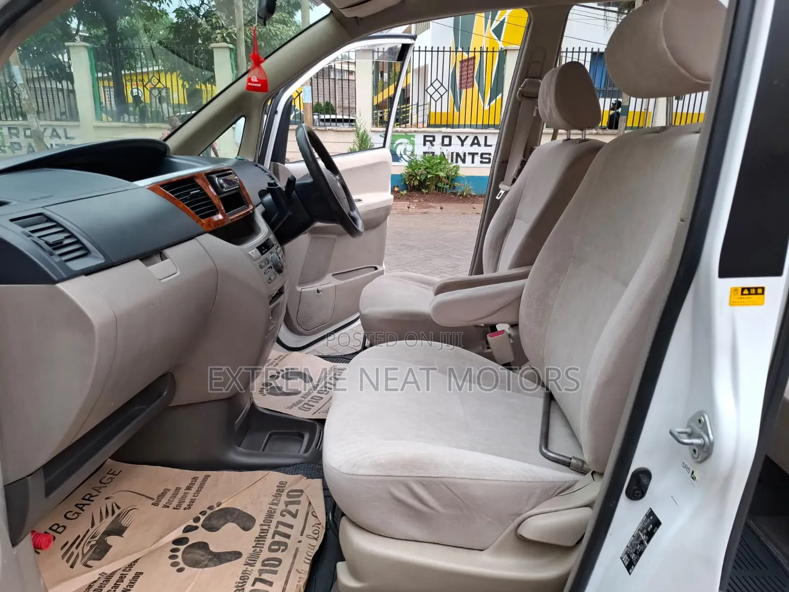 Toyota Noah 2006 White