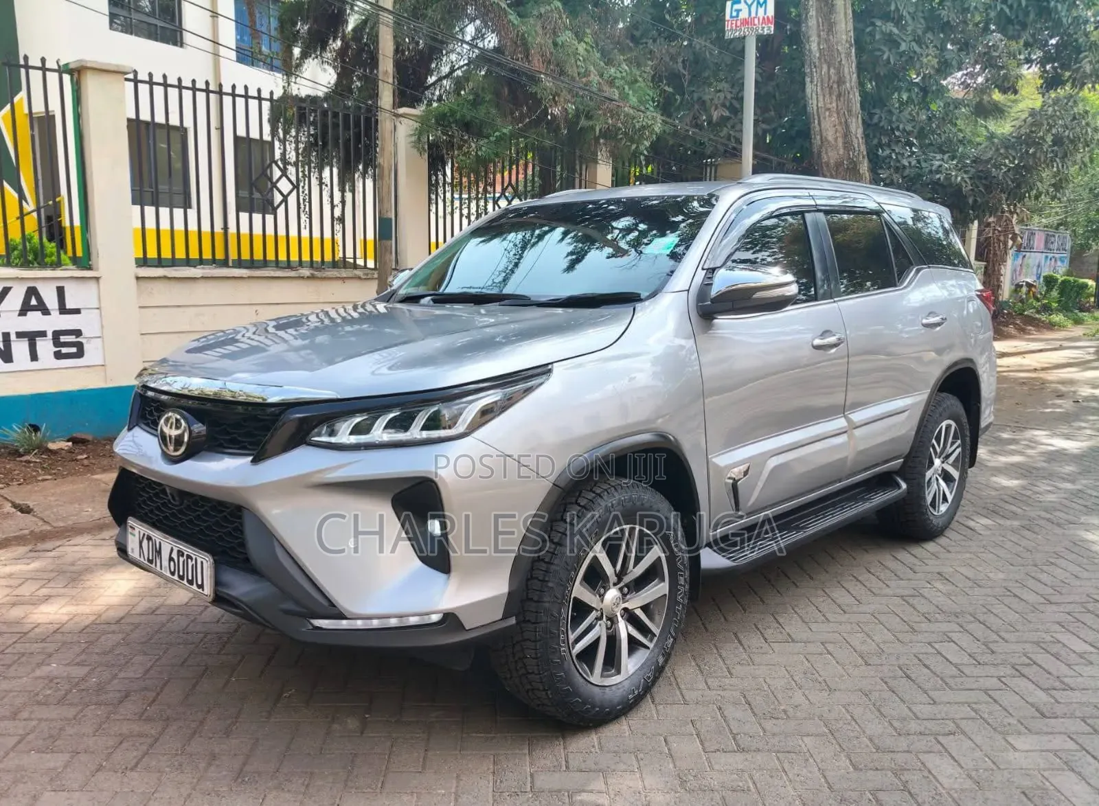 Toyota Fortuner 2015 Silver