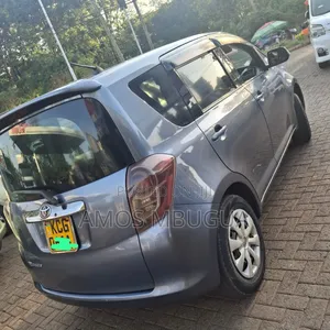 Toyota Ractis 2012 Silver