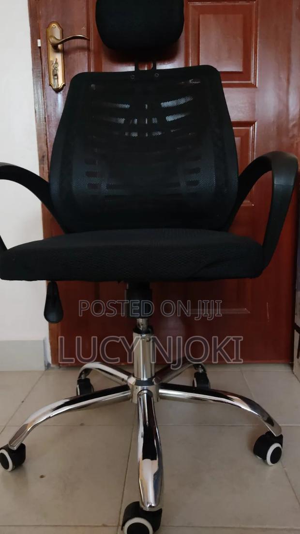 Ergonomic Mesh Office Chair With Headrest