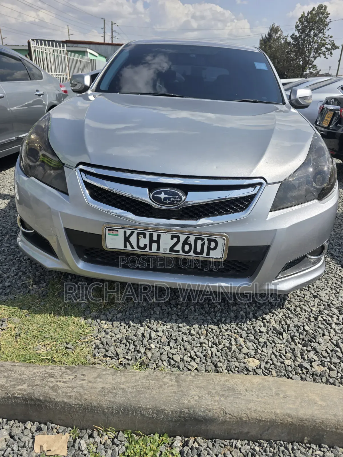 Subaru Legacy 2010 Silver