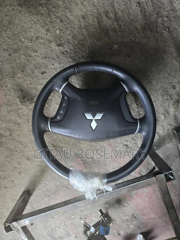 Mitsubishi Shogun Steering - thumbnail 2