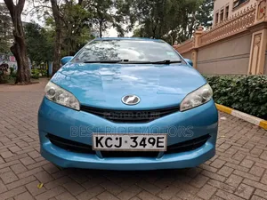 Toyota Wish 2010 Blue