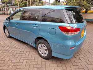 Toyota Wish 2010 Blue