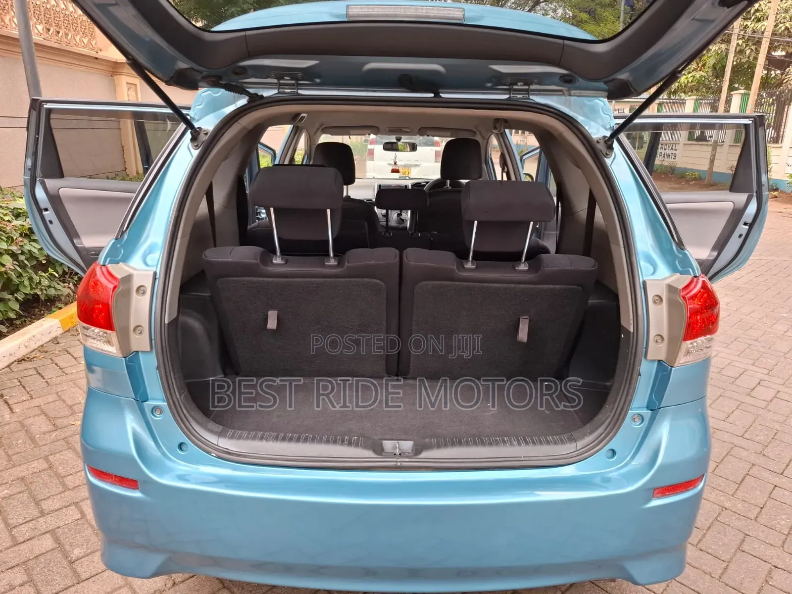 Toyota Wish 2010 Blue