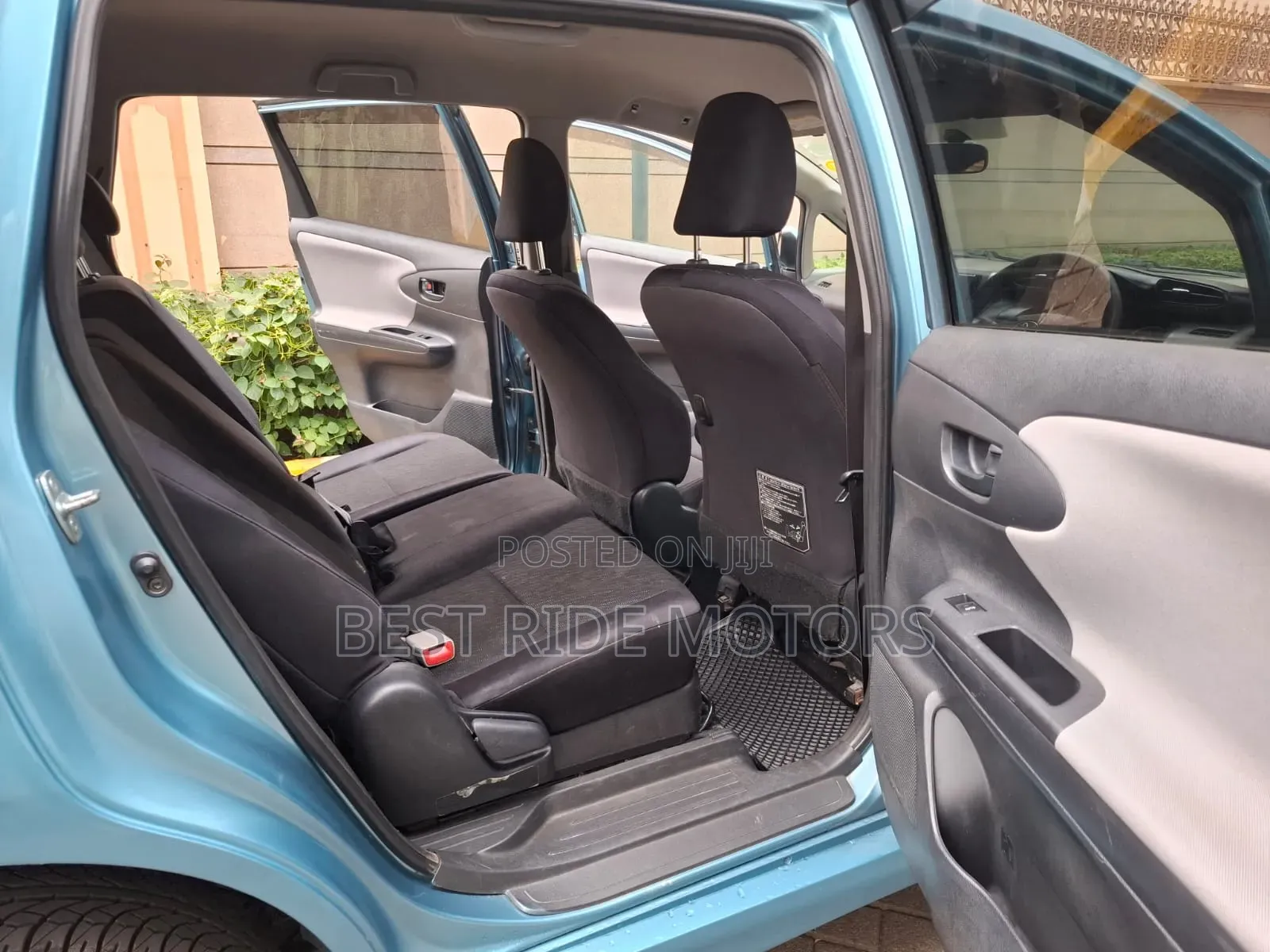 Toyota Wish 2010 Blue