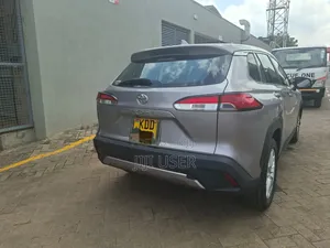 Toyota Cross