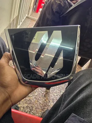 Alphard New Model 2014 + Front Grill Logo , Emblem
