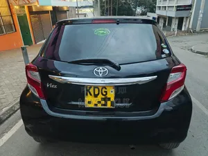 Toyota Vitz 2015 Black
