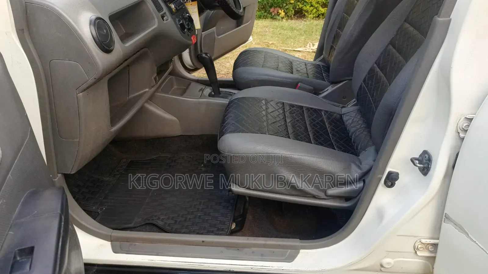 Nissan Advan 2011 White