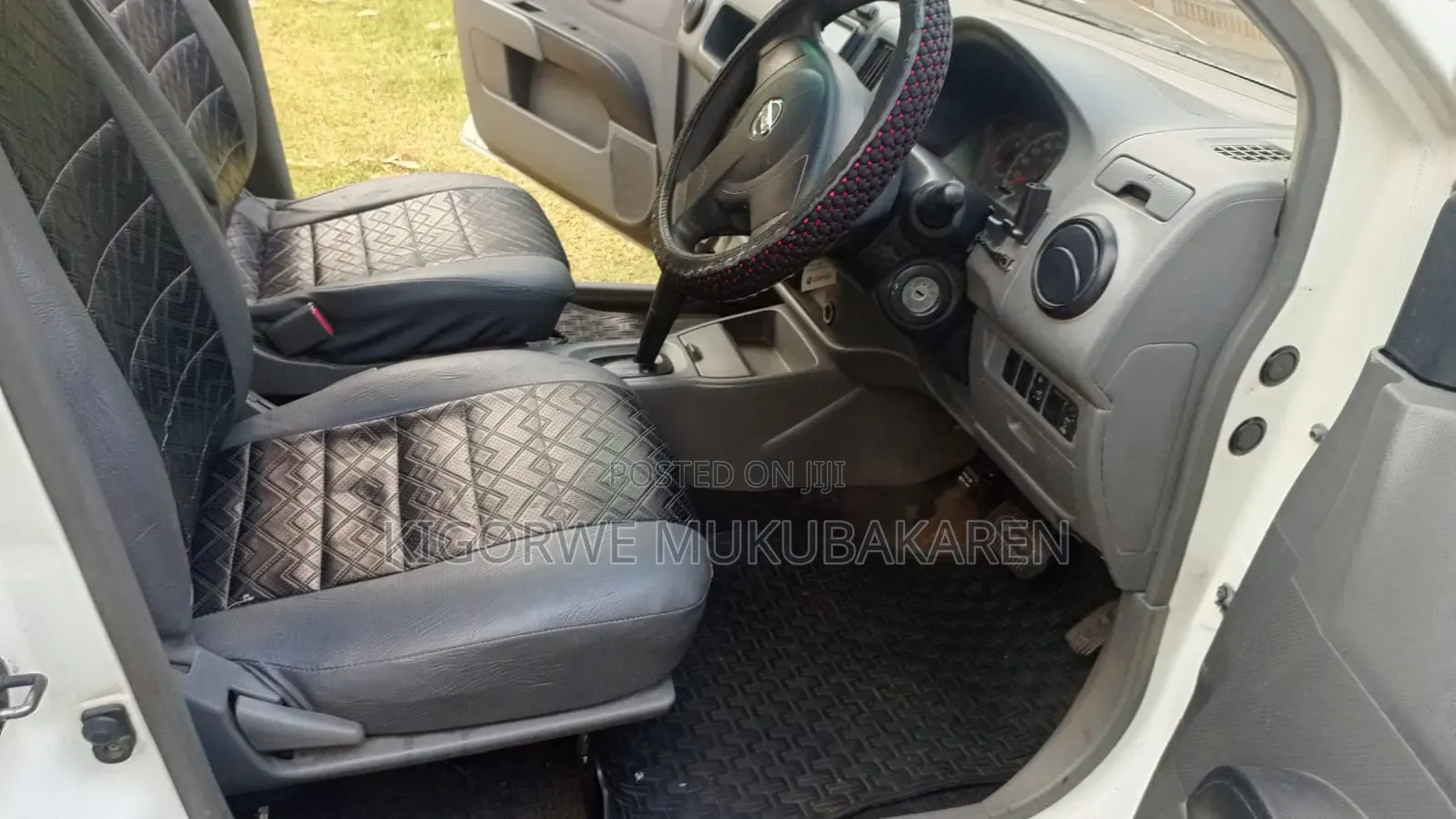 Nissan Advan 2011 White