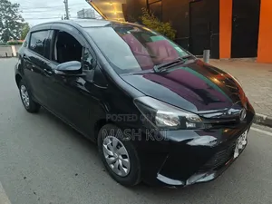 Toyota Vitz 2015 Black