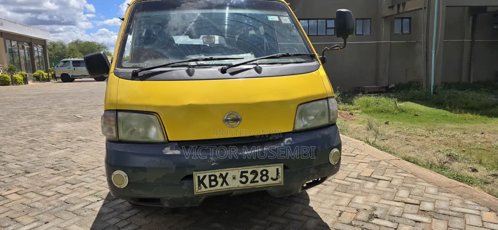 Nissan Vanette 2010 Yellow