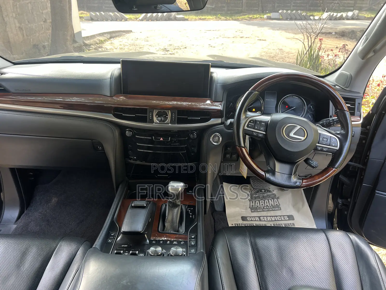 Lexus LX 570 AWD 2016 Black