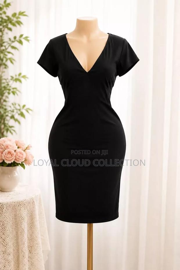 Official Dress - thumbnail 2